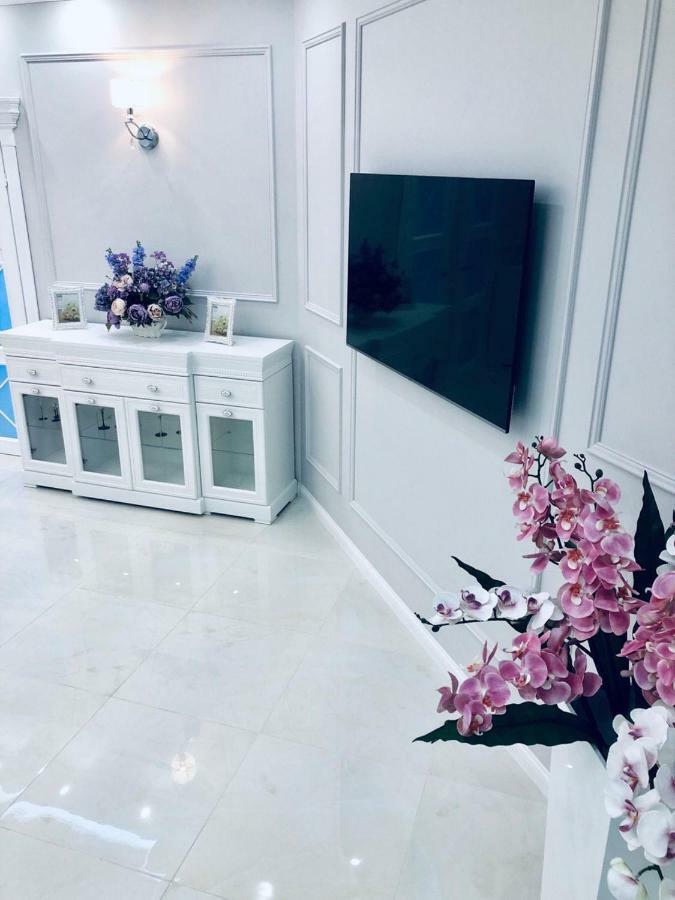 White Apartments In Arcadia Odessa Ngoại thất bức ảnh