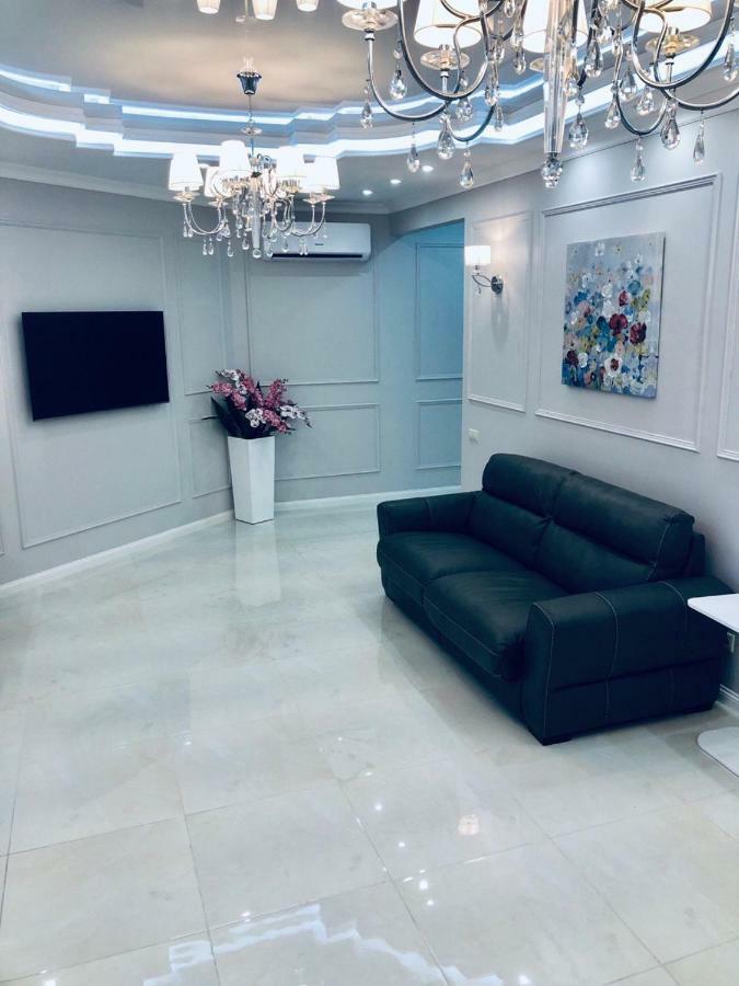 White Apartments In Arcadia Odessa Ngoại thất bức ảnh