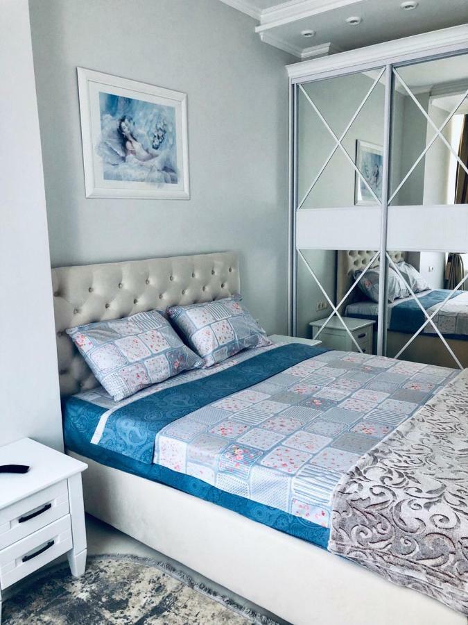 White Apartments In Arcadia Odessa Ngoại thất bức ảnh